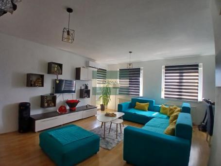 Dvosoban stan od 79 m² + 35m2 u Jagodini, 4. sprat sa komplet opremljenom teretanom