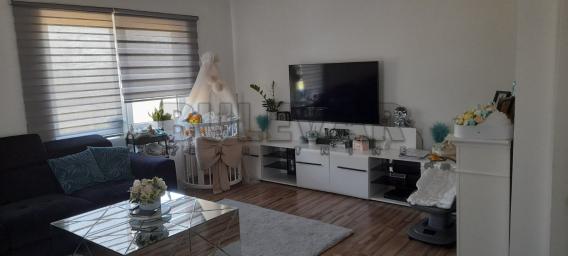 Kvalitetna kuća Bubanj 185m2,  na placu od 502 m2 i montažna hala od 100 m2