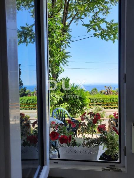 OPATIJA - etaža kuće podjeljena u dva stana