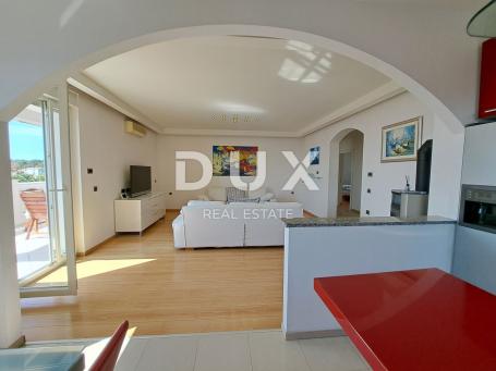 OPATIJA, IČIĆI - penthouse s panoramskim pogledom i okućnicom