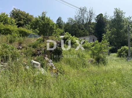 ISTRA, LANIŠĆE - Kamena ruševina na mirnoj lokaciji