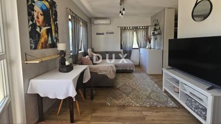 OPATIJA, IKA - Floor of a house with 2 apartments, private swimming pool and garden