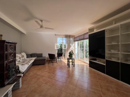 OPATIJA, LOVRAN - novouređeni stan od 82 m2, 500 m od mora
