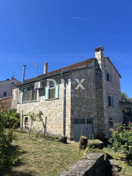 ISTRA, VIŠNJAN - Kamena kuća s pogledom