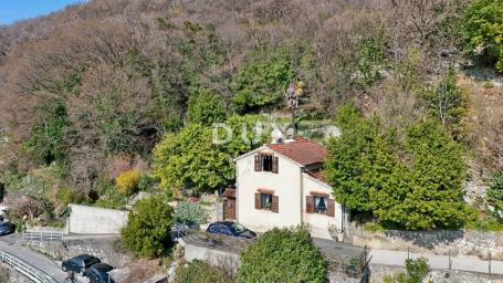 RIJEKA, SUŠAČKA DRAGA - Kuća s okućnicom i pogledom, 95m²