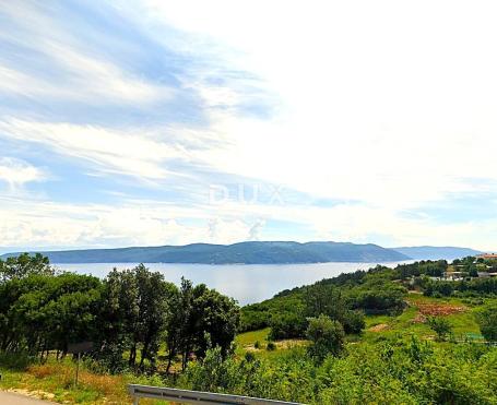 ISTRA, LABIN - Zemljište s pogledom na more i građevinskom dozvolom