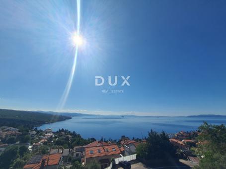 OPATIJA, CENTAR - Stan s garažom u finoj gradnji s prekrasnim pogledom na cijeli Kvarnerski zaljev