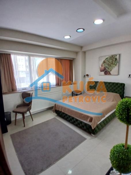 Izdaje se apartman kod Čaira, Josifa Pančića, 21m2, eg