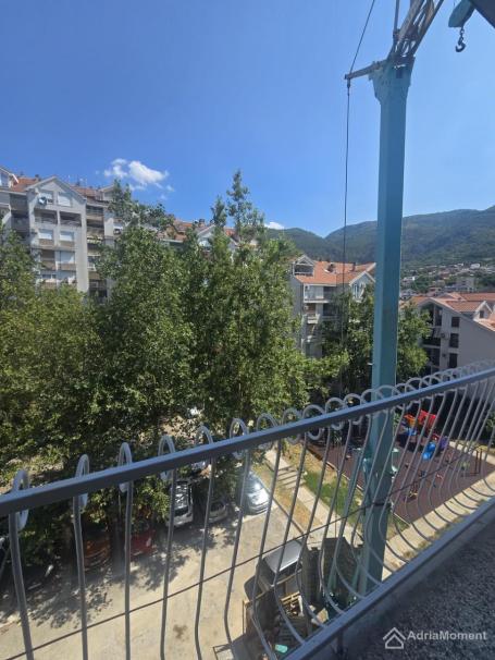 Studio 34 m2 u centru Tivta - terasa, lift