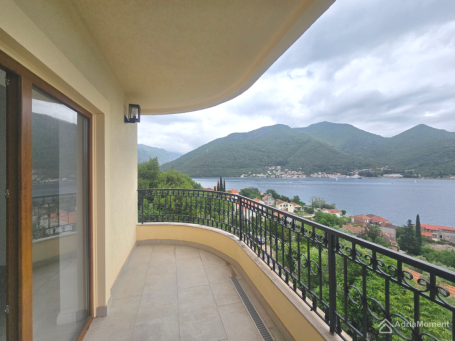 Stan od 39 m2 s panoramskim pogledom na more u Kamenarima