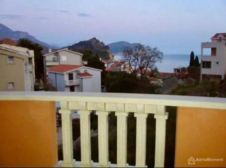 Stan od 54 m² u Petrovcu - zgrada s liftom