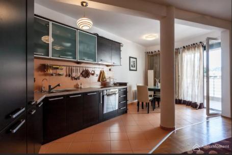 Petrovac - luksuzan stan sa 2 spavaće sobe - 90 m2