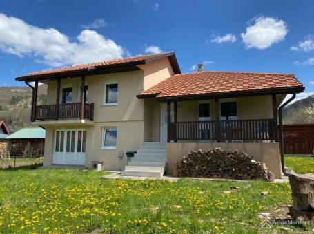 Kuća na 2 sprata u Kolašinu, Polje