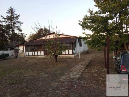 Kuća sa okućnicom, Surduk