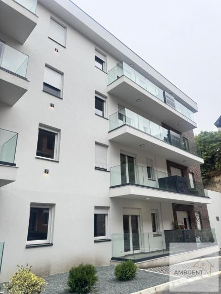 Dvosoban stan u Starim Banovcima, 50m2