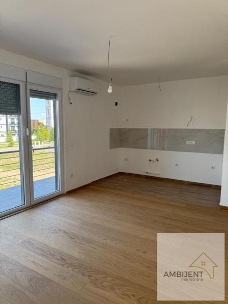Dvosoban stan 54 m², Ledine, Surčin