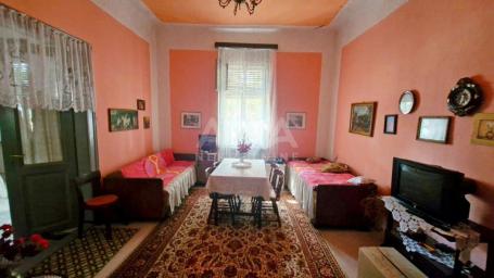 Kuća u Centru Kljajićeva, 108m2, i plac od 1115m2