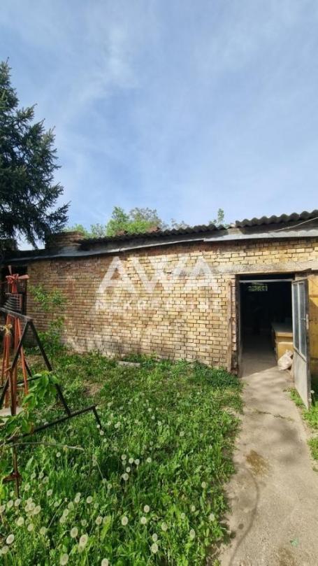 Apatin. Kuća 58m2, plac 5.7ar