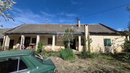Stanišić – kuća sa velikim placem 1691m², potencijal za podelu