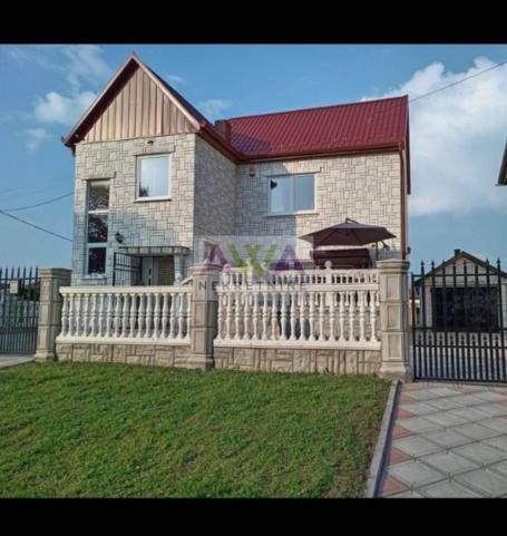 Aleksa Šantić. Porodična kuća 80 m2 u osnovi, plac 6ar
