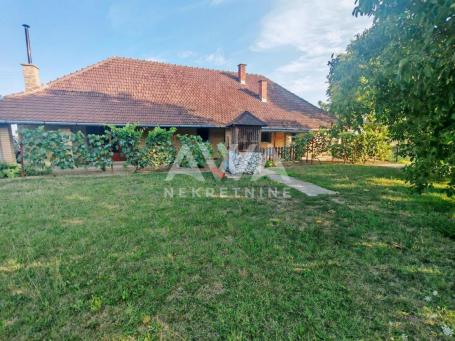 Sonta. Kuća – salaš na 47ar placa