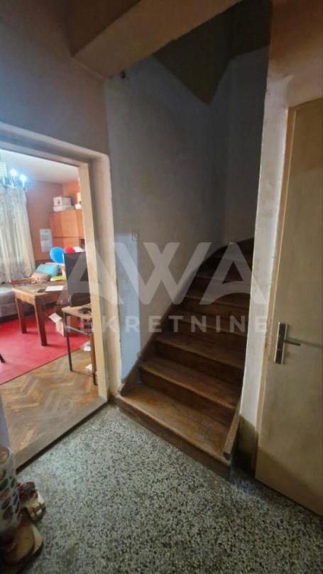 Sombor. Odlilčna lokacija, 112m2 dvojna kuća