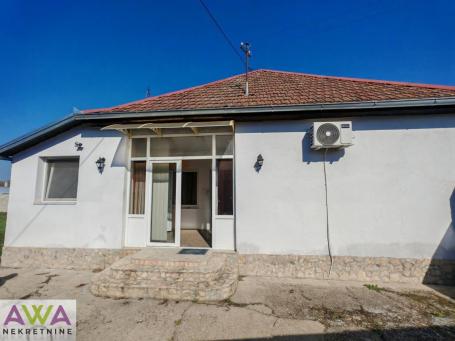 Bezdan, prizemna kuća 104m2