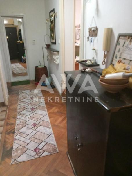 Centar Sombora. Dvosoban stan, 56m2, na 5 spratu