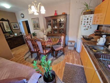 Sombor, centar. Dvosoban stan 55m², lift