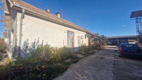 Bački Gračac, Kuća 100m2 na placu od 989m2