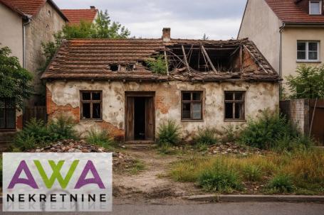 Apatin. Kuća za rušenje, 245m2 plac 25ar