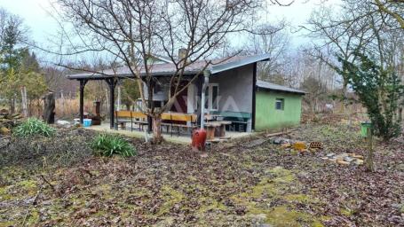 Na prodaju vikendica u Apatinu – Kučka | 65 m² | Plac 3.381 m²