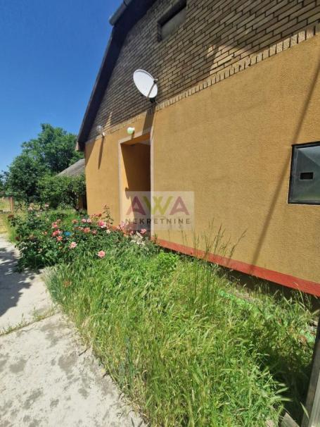 Bogojevo – Porodična kuća 140m2 na placu od 2132m2, garaža, letnja kuhinja