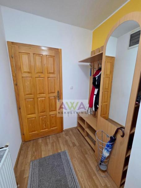 Sombor – Nova Selenča – Dvosoban stan 56m², III sprat, namešten