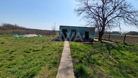 Kuća sa obradivom zemljom – Sombor