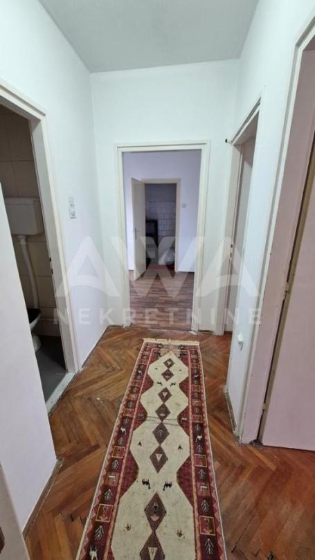 Sombor – stan 57m² u prizemlju, blizu bolnice, sa garažom