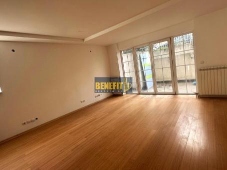 Lekino brdo – stan 86m2 sa baštom 20m²