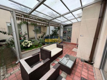 Stan sa baštom 77+45m2