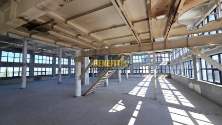 Luka Beograd, poslovno-kancelarijski prostor od 1101 m²