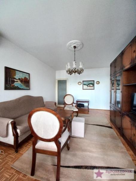 Zemun, Karađorđev trg, Karađorđeva, 78m2