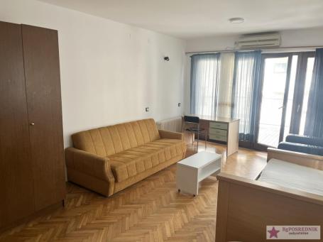 Voždovac, Darvinova pošta, Danila Bojovića, 30m2