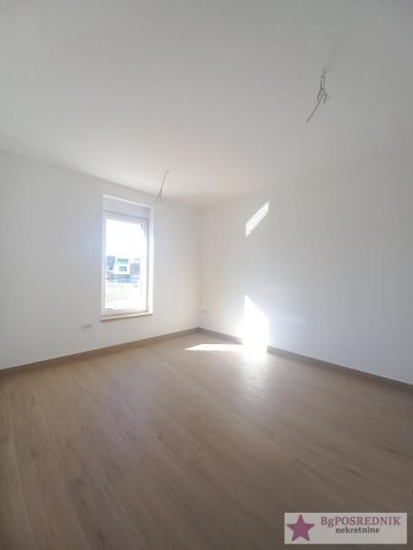 Novi Sad, Petrovaradin, Mišeluk 4, 205m2