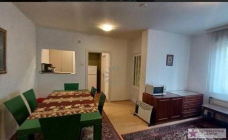 Zemun, Kalvarija, Vikentija Rakića, 66m2