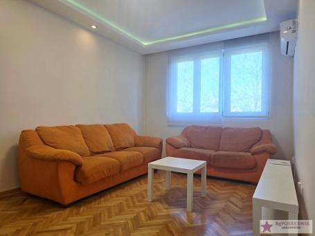 Palilula, Karaburma, Mirijevski bulevar, 53m2