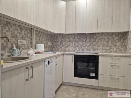 Novi Beograd, Blok 62, Nehruova, 72m2