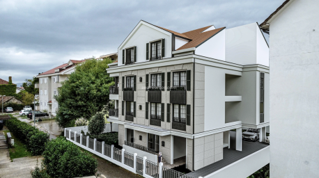 Three-bedroom, 101m2 apartment for sale - Kalimanj, Tivat