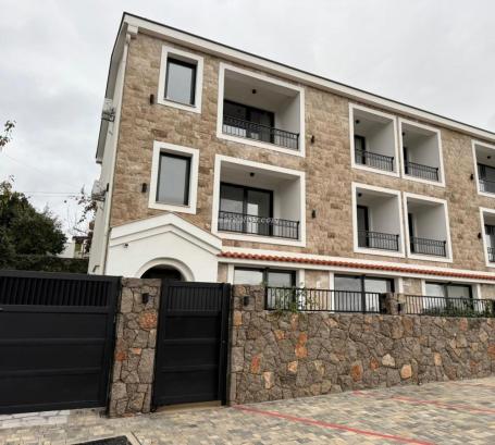 One bedroom apartment 62m2 with sea view - Radovići, Tivat