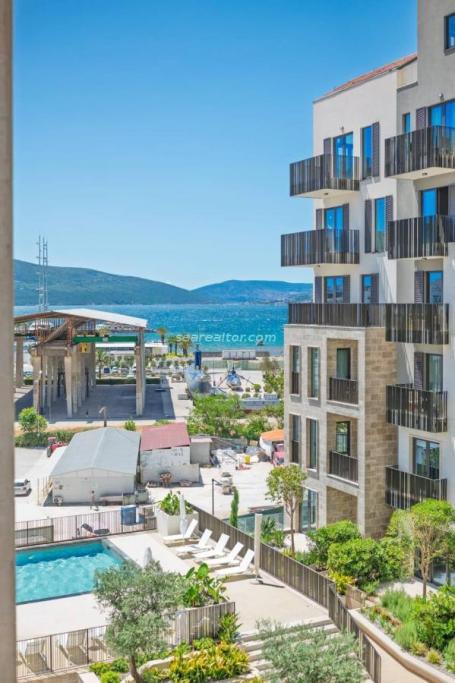 One bedroom apartment 55 m2 in the Boka Place complex, Tivat