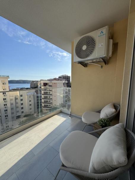 Two-room luxury furnished apartment for sale in Bečići