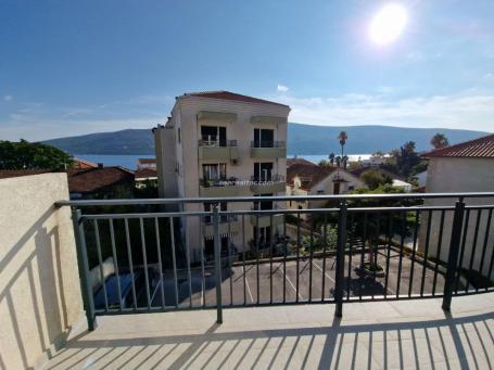 One bedroom apartment 47m2 with sea view - Đenovići, Herceg Novi